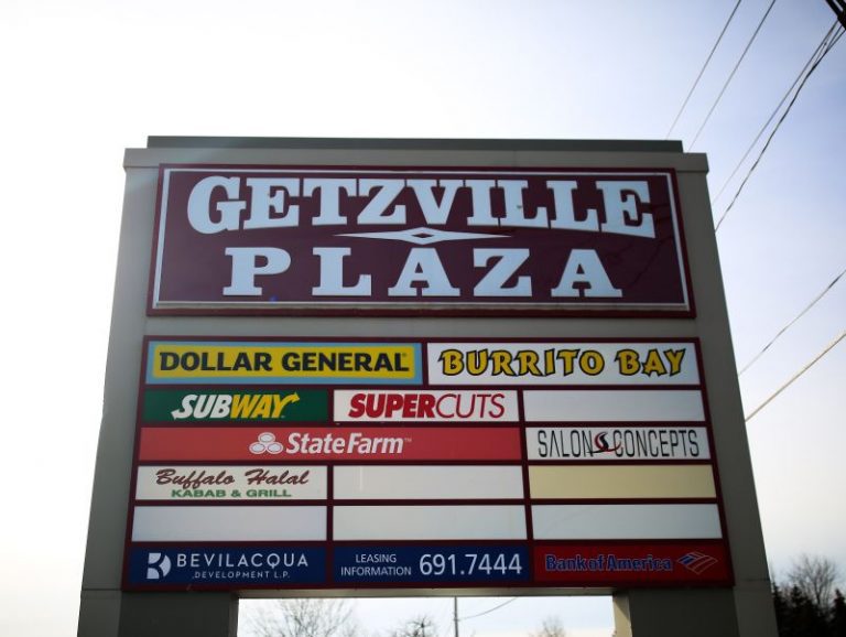 Getzville Plaza Shopping Center conveniently located near office